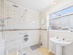 Wetroom- click for photo gallery